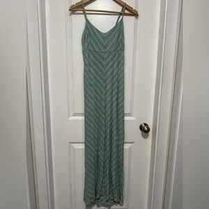 Pink Rose | Green and Gray Chevron Maxi Dress Women’s Medium